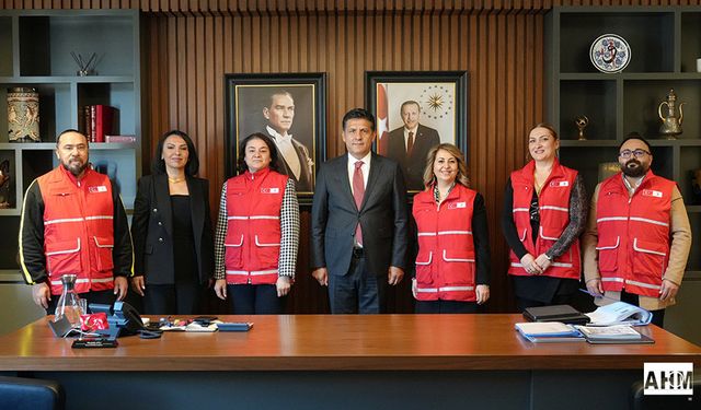 Kozan Belediyesi’nde Kızılay Ziyareti