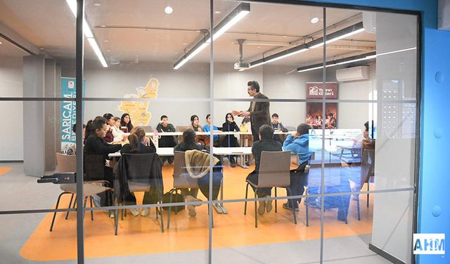 Yarının Köyleri Projesi Kapsamında 84 Çocuğa İngilizce Eğitimi