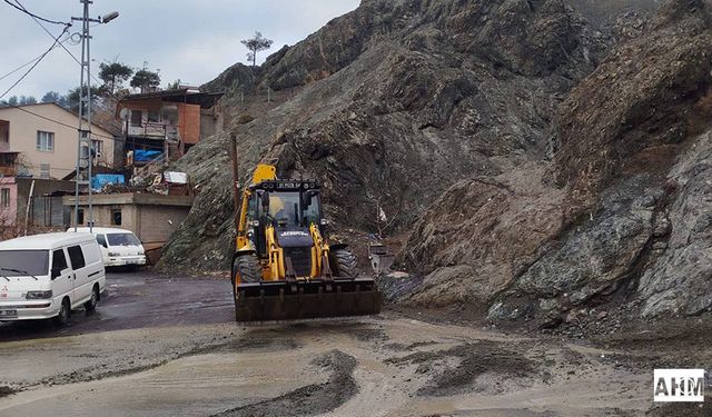 Pozantı’da Yağış Sonrası Temizlik Seferberliği