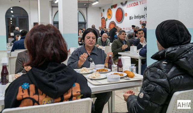 Hasibe Akkan’dan Ramazan Mesajı ve İftar Daveti