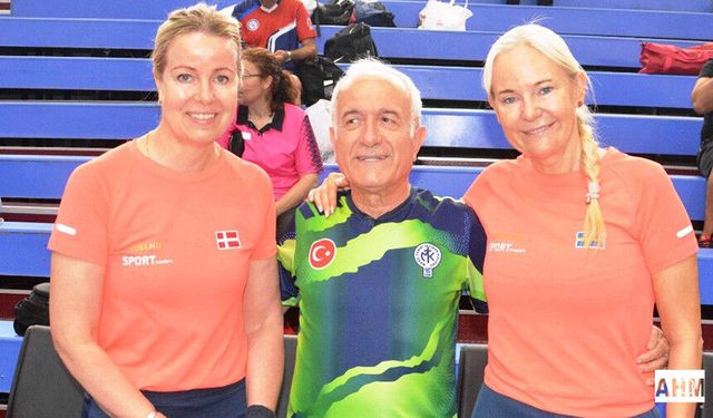 Adana’da 13. Veteranlar Masa Tenisi Turnuvası Heyecanı