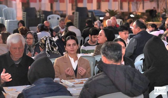 Ceyhan Belediyesi 15. İftar Programını Düzenledi