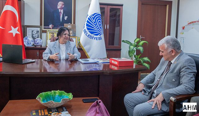 Hasibe Akkan “Basın, Vatandaşla Aramızdaki Güçlü Köprü”