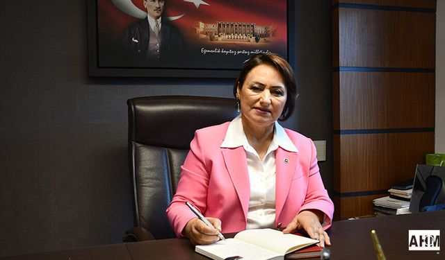 Müzeyyen  Şevkin “Savaşsız Bir Dünya Umuduyla Bayramı Karşılıyoruz”