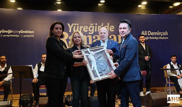 Yüreğir'de Abdurrahman Önül Konseri