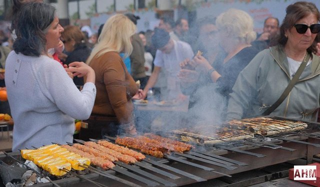 Karnavalın En Leziz Yarışmasında Rekabet ve Renkli Görüntüler Vardı