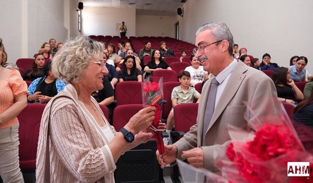 Ali Bedrettin Karataş: Karataş’ta Anneler Günü’ne Türkülü Kutlama