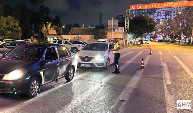 Adana Emniyeti’nden Sürücülere Uyarı: Trafik Kuralları Hayat Kurtarır