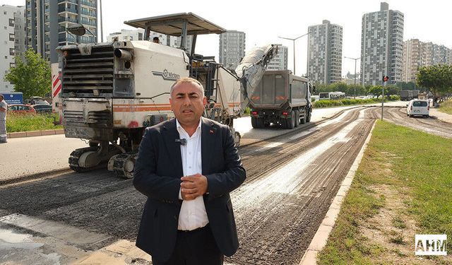 Adana’da 9 Kilometrelik Asfalt Atağı: Prof. Dr. Necmettin Erbakan Bulvarı Yenileniyor