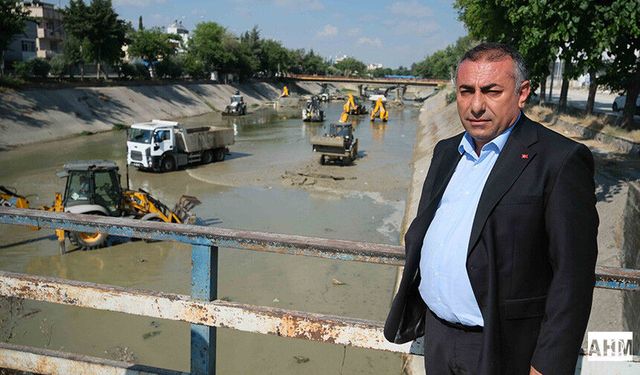 ASKİ, Sarıçam Deresi’nde Kapsamlı Temizlik Başlattı