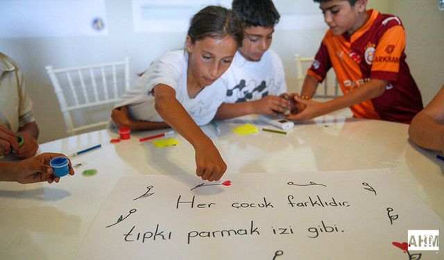 Seyhan Belediyesi’nden Anlamlı Etkinlik: Çocuklar Haklarını Öğrenerek Eğlendi