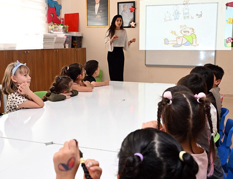 Gülen Yüzler Semt Kreşleri’nde Sağlıklı Beslenme Eğitimi
