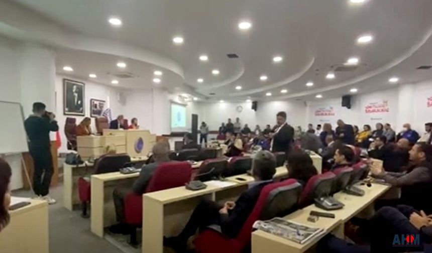 Seyhan Belediye Meclisinde “İmarda Yanlış Bilgi” Polemiği