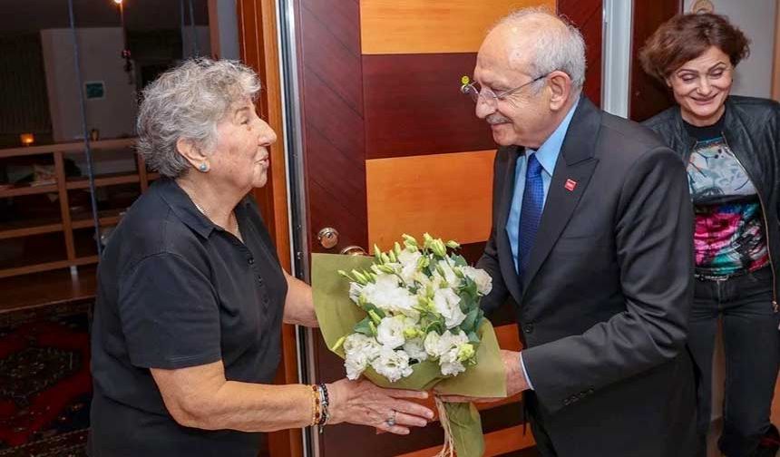 Kılıçdaroğlu Merhum Adana İl Emniyet Müdürünün Ailesini Ziyaret Etti