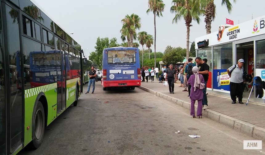 Adana’da Ulaşım Çilesi Bir Türlü Çözülemiyor: Trafik Kangren