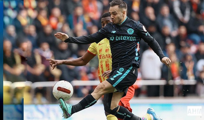 Kluivert Takımı Maçlara Hazırlayamıyor, Puanlar 1 - 1 Toplanabiliyor!