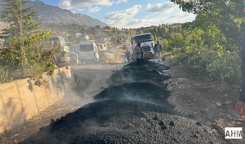 Pozantı'da Kış Öncesi Asfalt Atağı Sürüyor