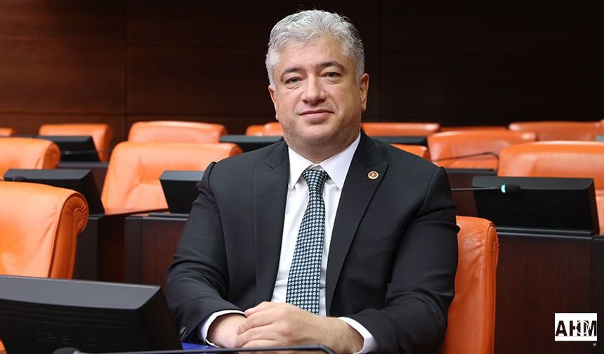 Sadullah Kısacık "Bağımsızlığımızın Ebedî Zaferi Kutlu Olsun"
