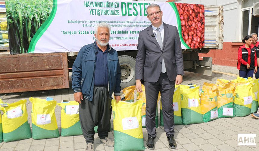 Adana’da Yetiştiricilere "Sorgum Sudan Otu Tohumu" Desteği!
