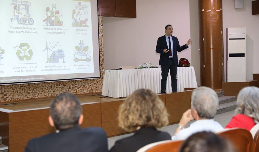 ÇÜ'de Sürdürülebilir Teknolojilerin Anahtarı Nanomalzemeler Anlatıldı