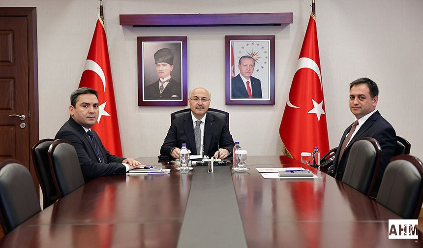 Sosyal Sorunlarına Çözüm Arayışı: Vali Köşger Başkanlığında Toplantı Gerçekleştirildi