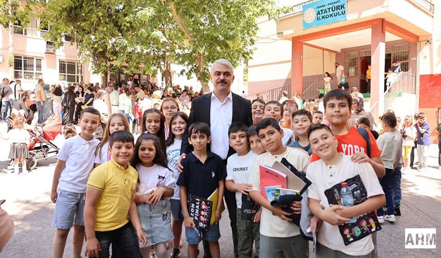 Pozantı’da Karne Sevinci: Başkan Ali Avan Öğrencilerin Heyecanına Ortak Oldu