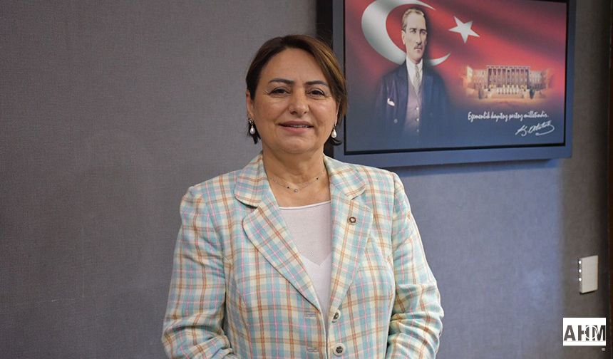 Müzeyyen Şevkin “30 Ağustos Zafer Bayramımız Kutlu Olsun”