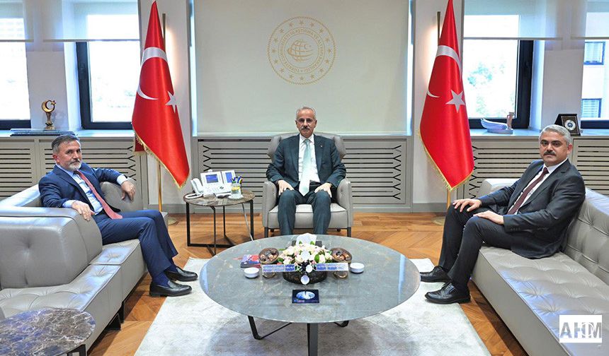 AK Parti Adana İl Başkanı Tamer Dağlı’dan Ulaştırma Bakanı’na Ziyaret
