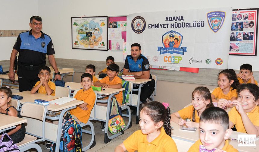 Adana Emniyet Müdürlüğü’nden Öğrencilere Kitap Hediyesi
