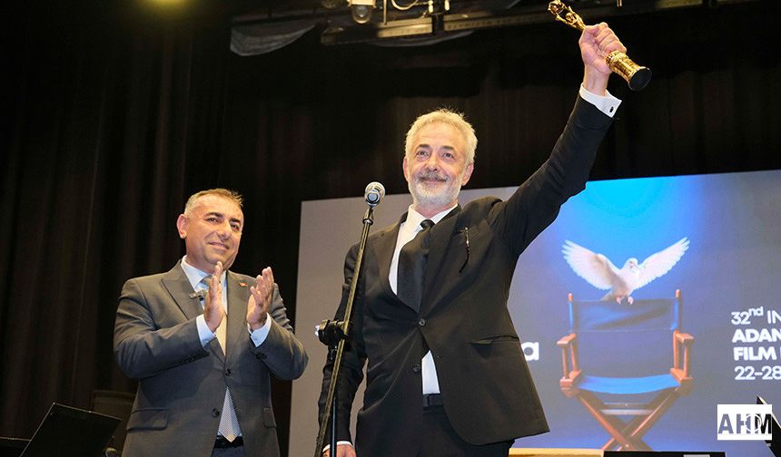 Altın Koza Onur Ödülleri Mehmet Aslantuğ ve Meral Orhonsay’ın