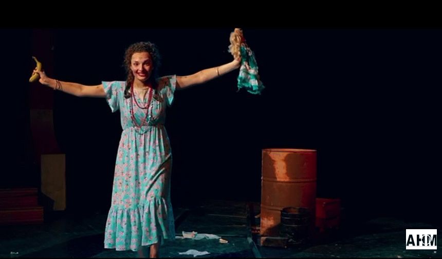 ÇÜ, Devlet Konservatuvarı Yeni Sezonu "Dikkat Çökme Tehlikesi Var" Oyunu ile Açıyor