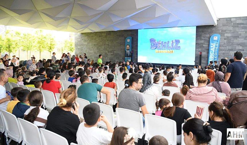 Sarıçam’da Nostaljik Sinema Geceleri Devam Ediyor