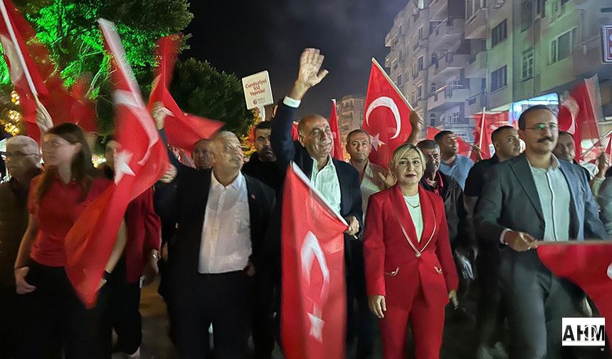 Yaşasın Türkiye Cumhuriyeti!