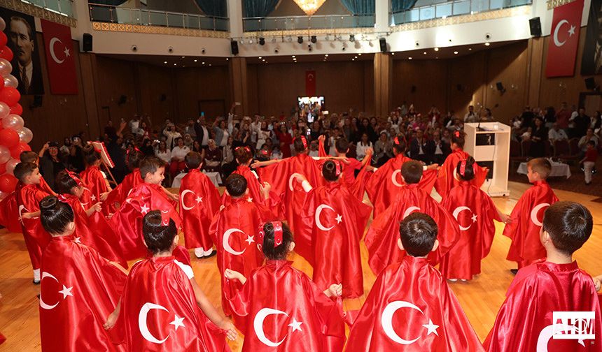 Yüreğir'de Cumhuriyet Bayramı Coşkusu