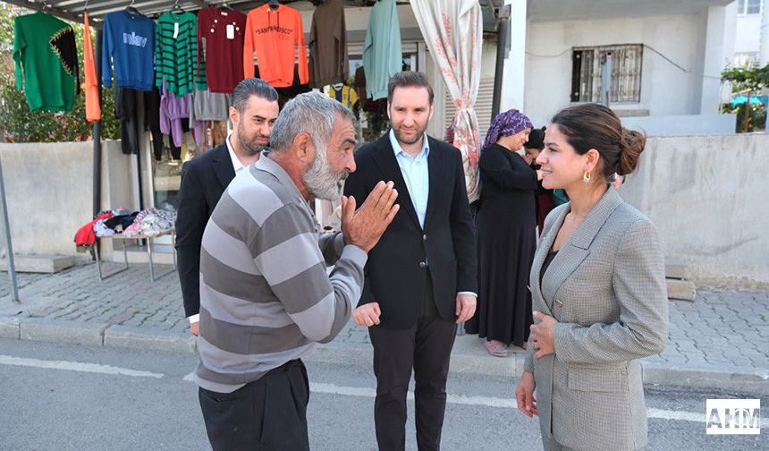 Ceyhan Belediyesi 230 Engelli Vatandaşa Tablet Dağıttı
