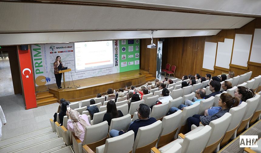 ÇÜ'de “Şiddet ve Baş Etme Yolları” Etkinliği Düzenlendi