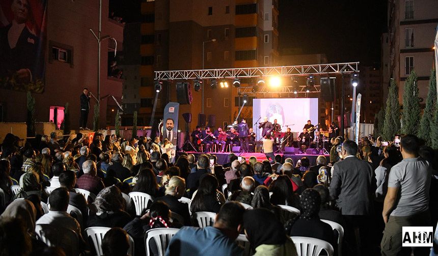 Öğretmenler Gününe Özel, Ferdi Tayfur Konseri