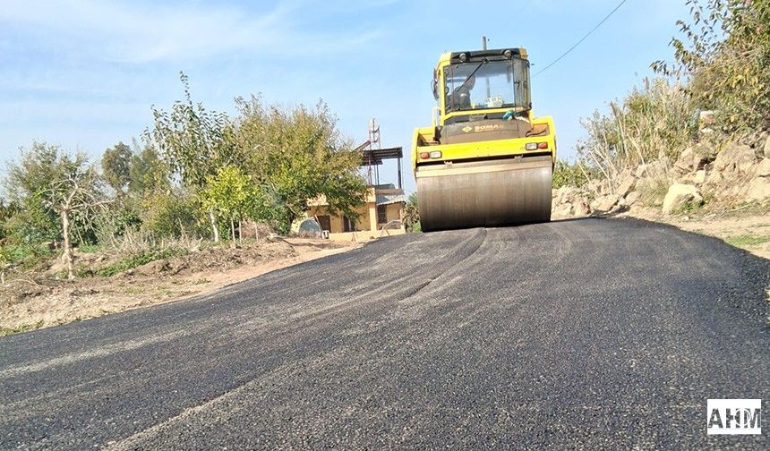 Karataş'ta Asfalt Çalışmaları Hız Kesmiyor