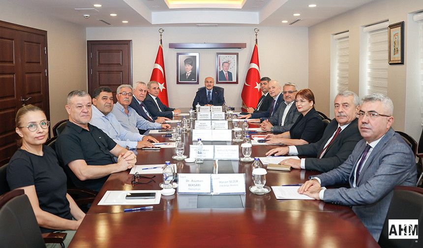 Karataş Tarıma Dayalı İhtisas Organize Sanayi Bölgesi Heyeti Toplandı