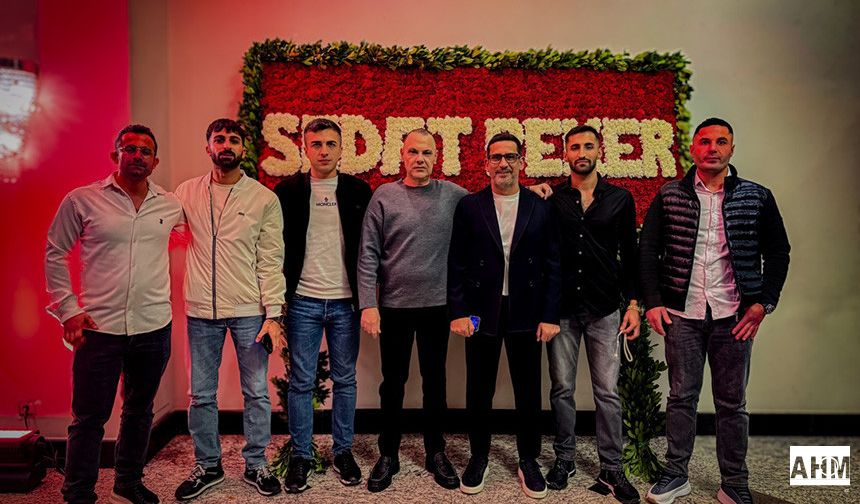 İbrahim Murat Gündüz Liderliğinde Adanalılardan Sert Gövde Gösterisi: Army of Fighters 5 Geceye Damga Vurdu