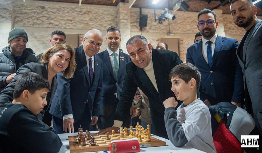 Seyhan’da 104.Yıla Yakışan Satranç Turnuvası