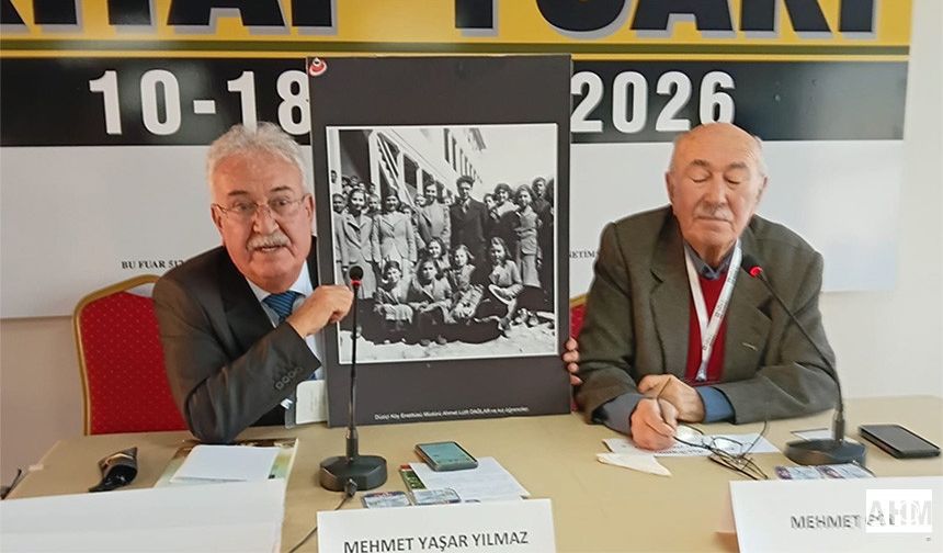 Kitap Fuarı'nda Köy Enstitüleri Konferansı