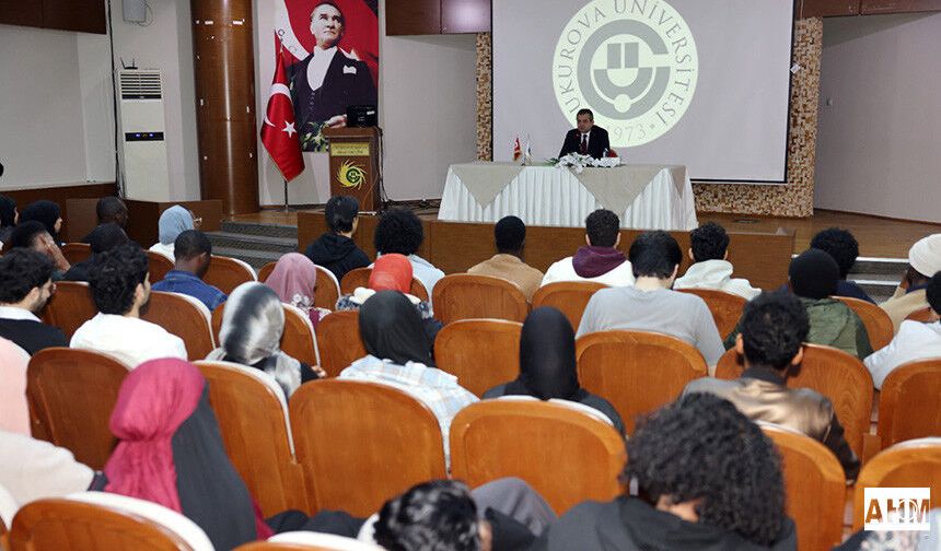 Rektör Prof. Dr. Hamit Emrah Beriş Uluslararası Öğrencilerle Bir Araya Geldi