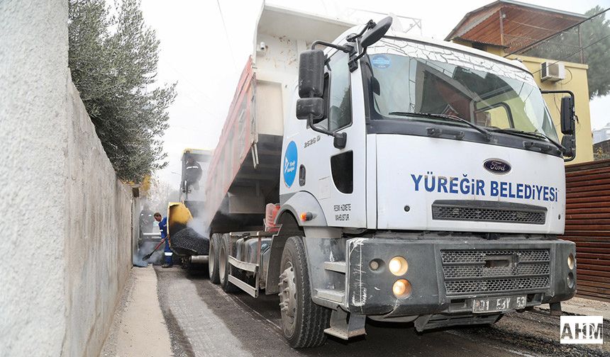 Özgür Mahallesi’nde Asfalt Çalışmaları Sürüyor