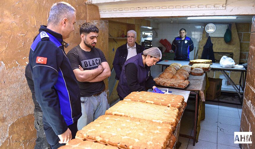 Seyhan Belediyesi, Kurallara Uymayan Fırını Mühürledi