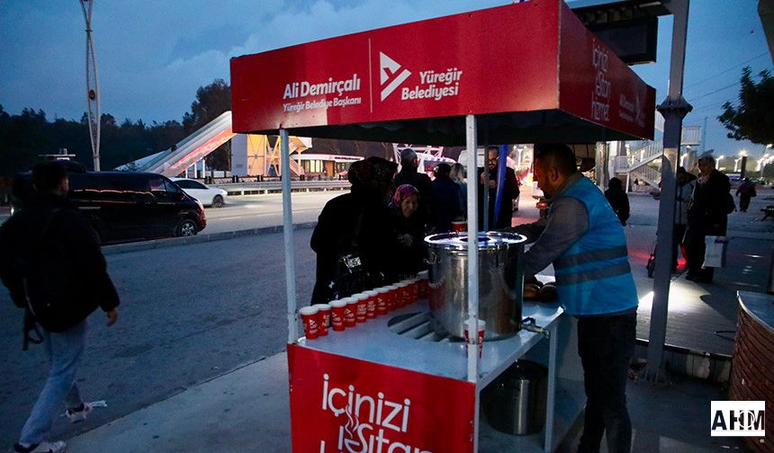 Yüreğir Belediyesinden Sabah Saatlerinde Çorba İkramı