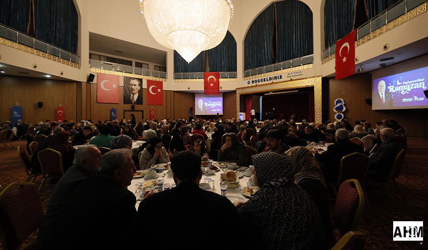 Yüreğir Belediyesi'nden Şehit Yakınları ve Gazilere Vefa İftarı