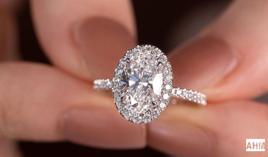 Pırlanta Yüzük, Kolye ve Küpe: Zarafetin ve Işıltının İncelikli Dünyası