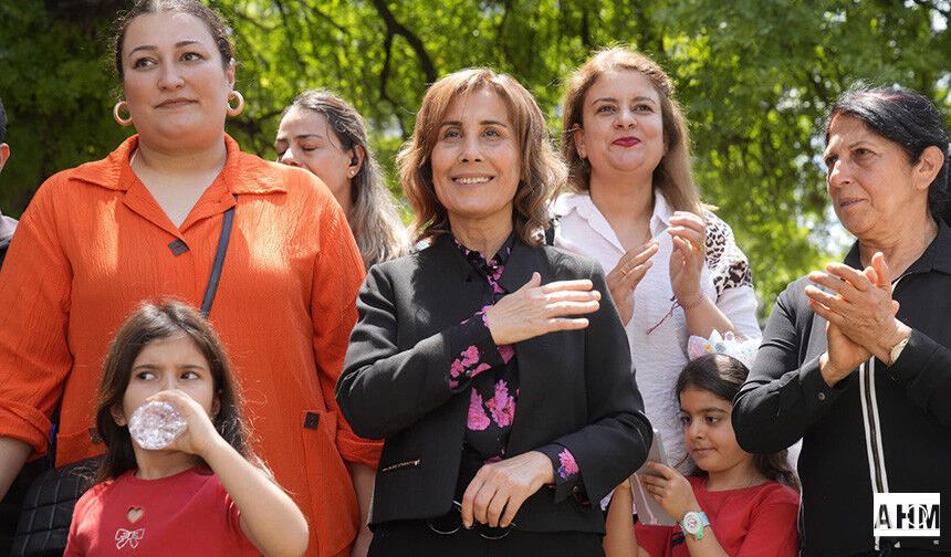 Başkan Oya Tekin’den 8 Mart Mesajı “Kadınların Eşitlik Çığlığı Hiçbir Duvarı Tanımaz”