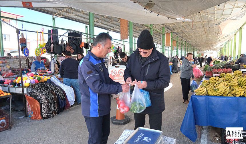 Ceyhan Belediyesi’nden Pazar Yerlerinde Gramaj Ve Fiyat Etiketi Denetimi